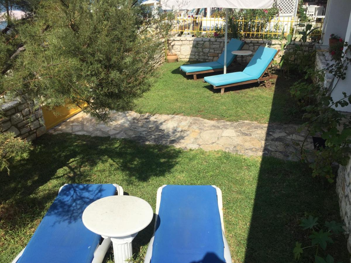 Nikotsaras Beach House Since 1930 Ахараві Екстер'єр фото